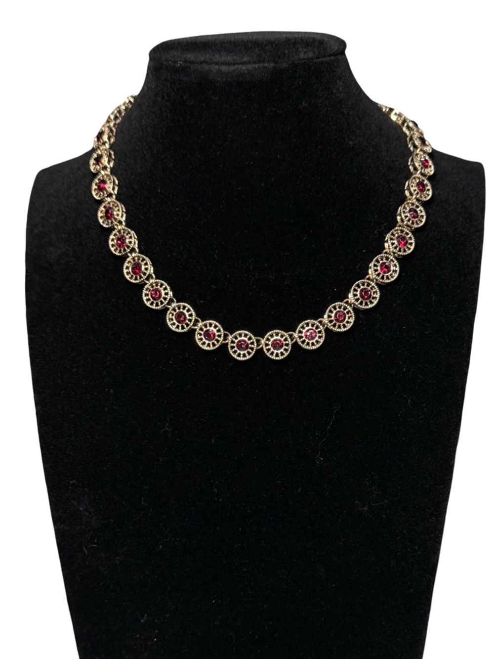 🧶 Ruby Red Gold-Tone Necklace with Gem Medallions Choker Tight fit Accent 🧶